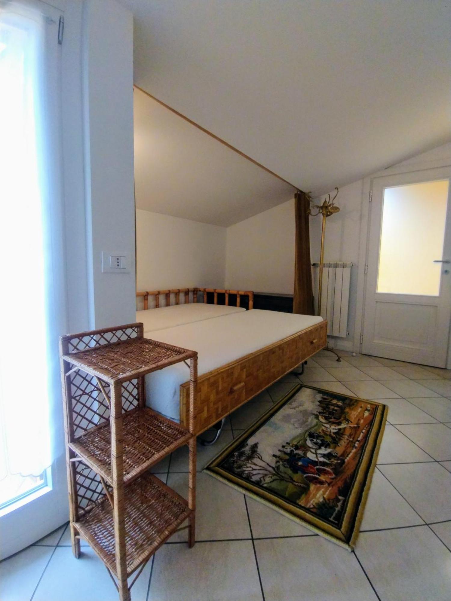 Mansarda Di Masha Apartment Villongo Exterior photo